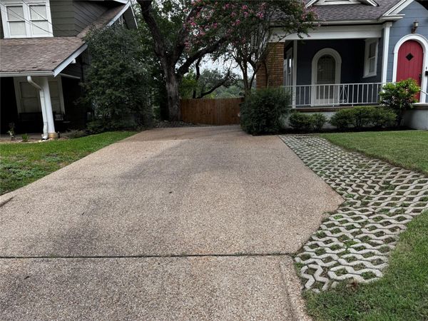 2842 Shoal Crest Ave, Austin, TX 78705