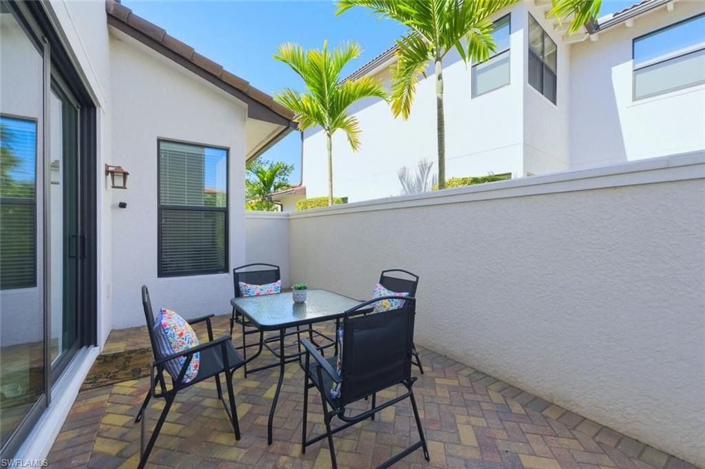 1326 Kendari Ter, Naples, FL 34113 Photo