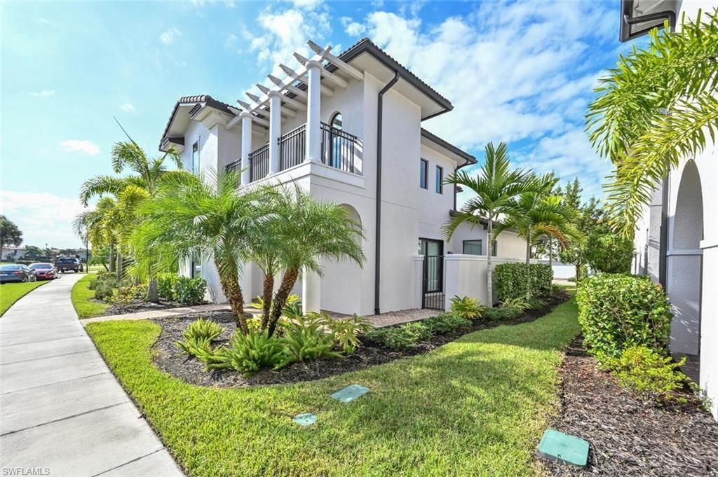 1326 Kendari Ter, Naples, FL 34113 Photo