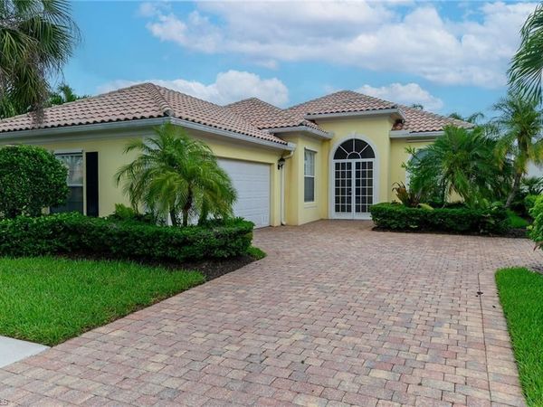 7935 Valentina CT , NAPLES, FL 34114