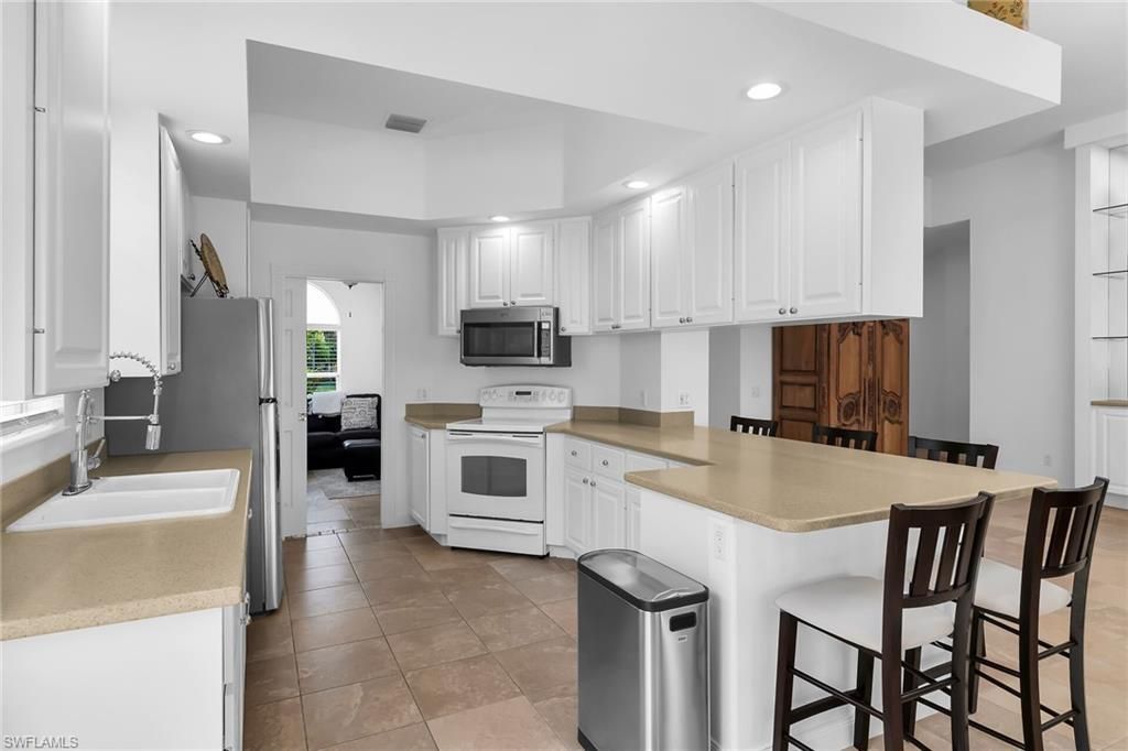7935 Valentina Ct, Naples, FL 34114 Photo