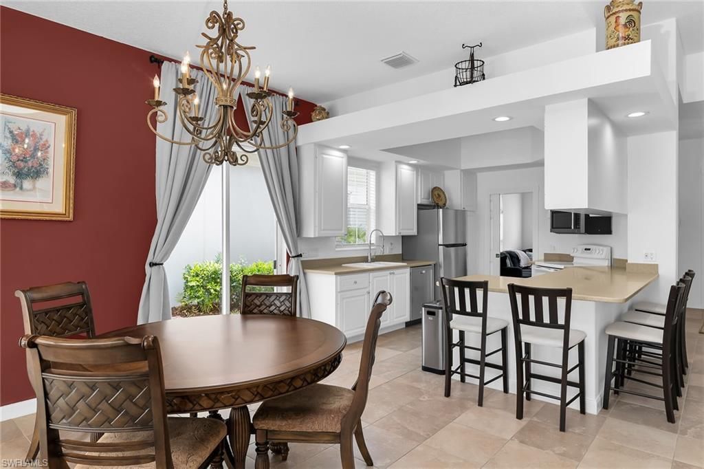 7935 Valentina Ct, Naples, FL 34114 Photo