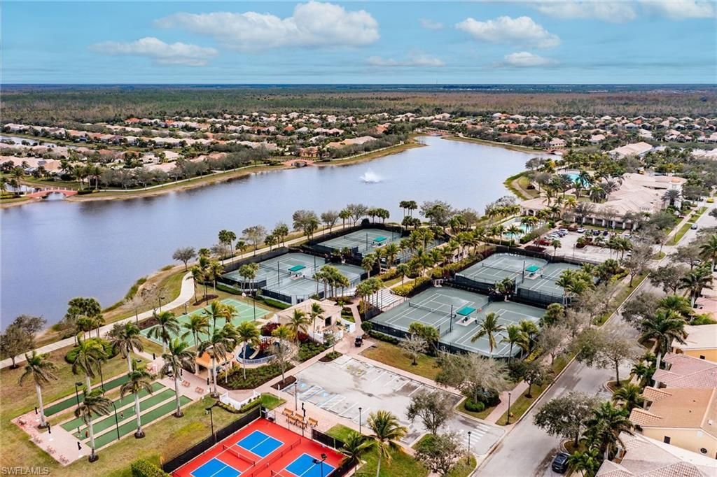 7935 Valentina Ct, Naples, FL 34114 Photo
