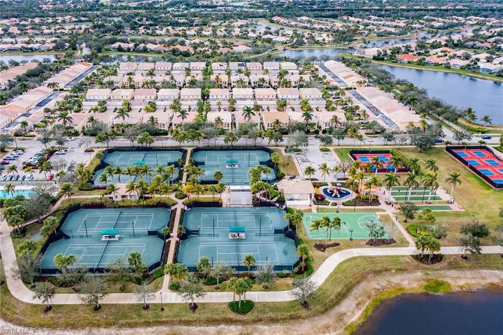 7935 Valentina Ct, Naples, FL 34114 Photo