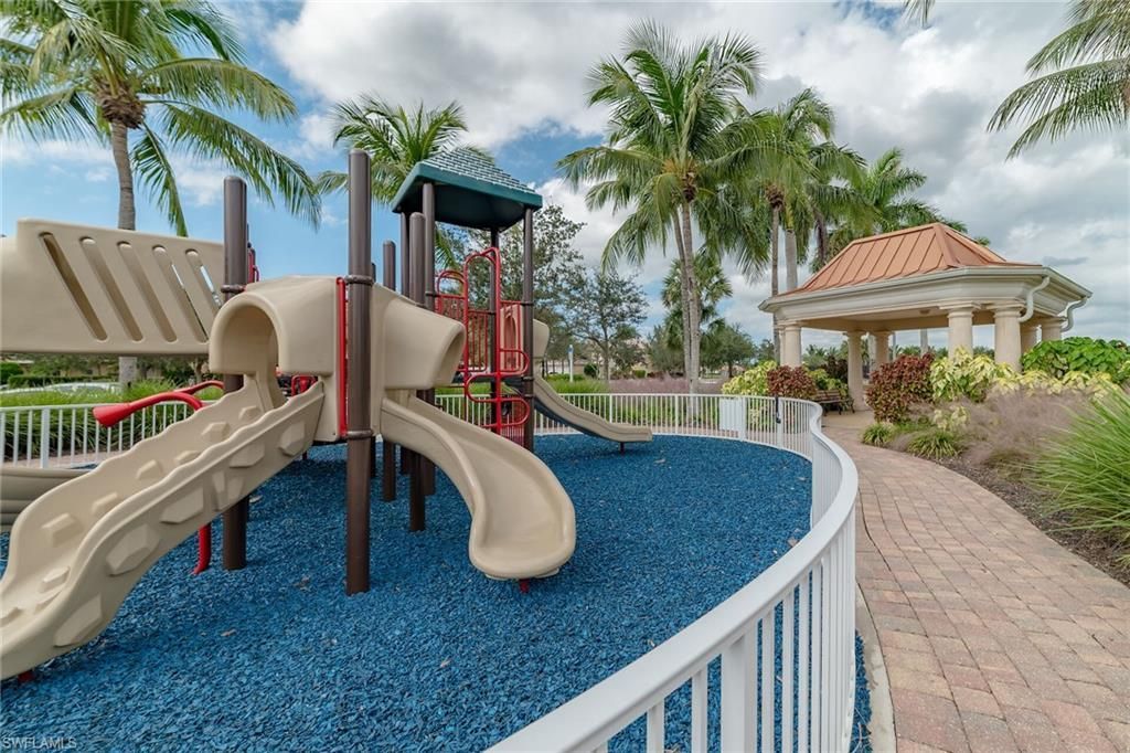 7935 Valentina Ct, Naples, FL 34114 Photo