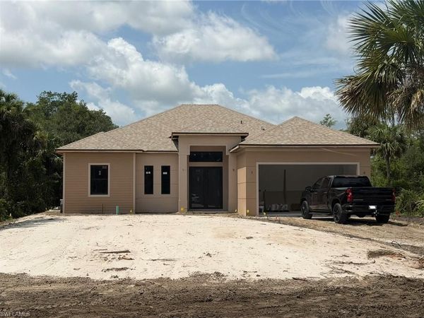 208 45Th AVE NE, NAPLES, FL 34120