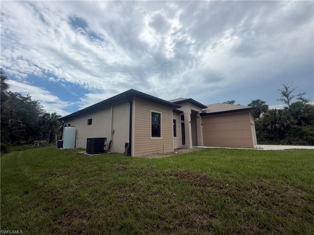 208 45th Ave Ne, Naples, FL 34120 Photo