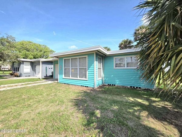 131 University Boulevard, Daytona Beach, FL 32118