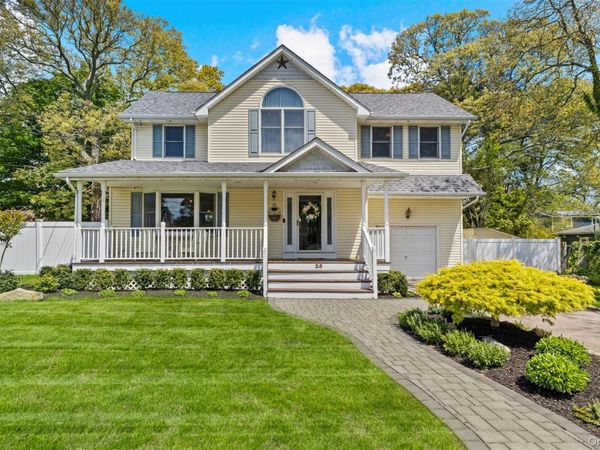 25 Bay 3rd Street , Islip, NY 11751