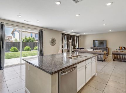 9894 Sintra Way, Elk Grove, CA 95757 Photo