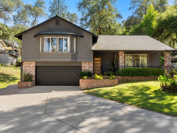 11101 Greenbriar Way, Auburn, CA 95602