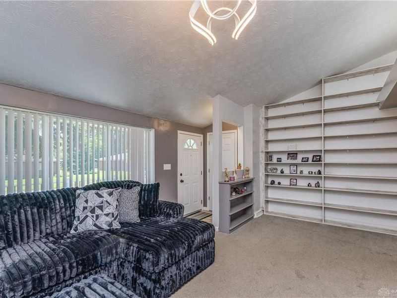 155 Minty Drive, Dayton, OH 45415 Photo 9