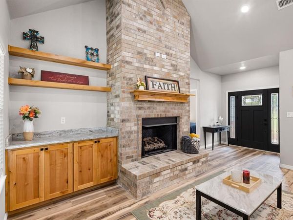 1446 Faulkner Road, Sunset, TX 76270