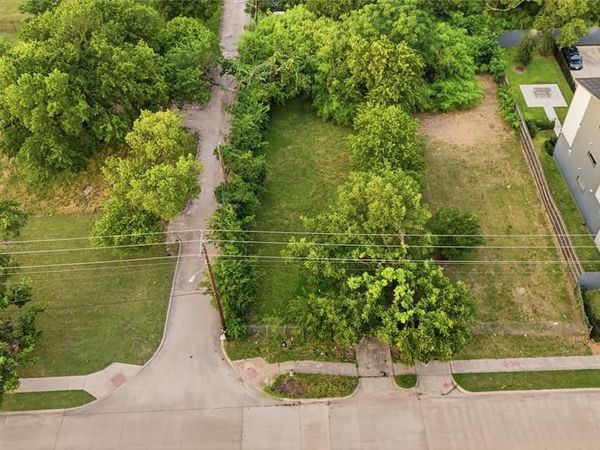 1800 S Trunk Avenue , Dallas, TX 75210