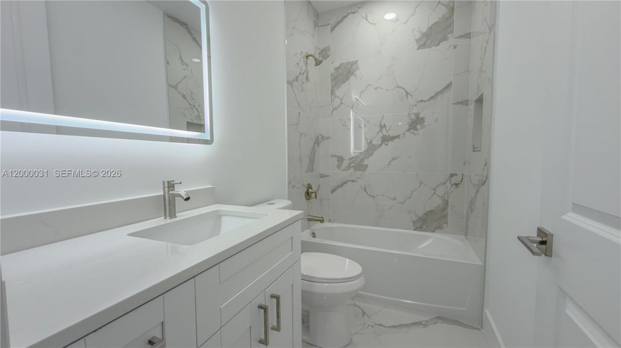 3749 Kilarney St , Fort Myers, FL 33905 Photo