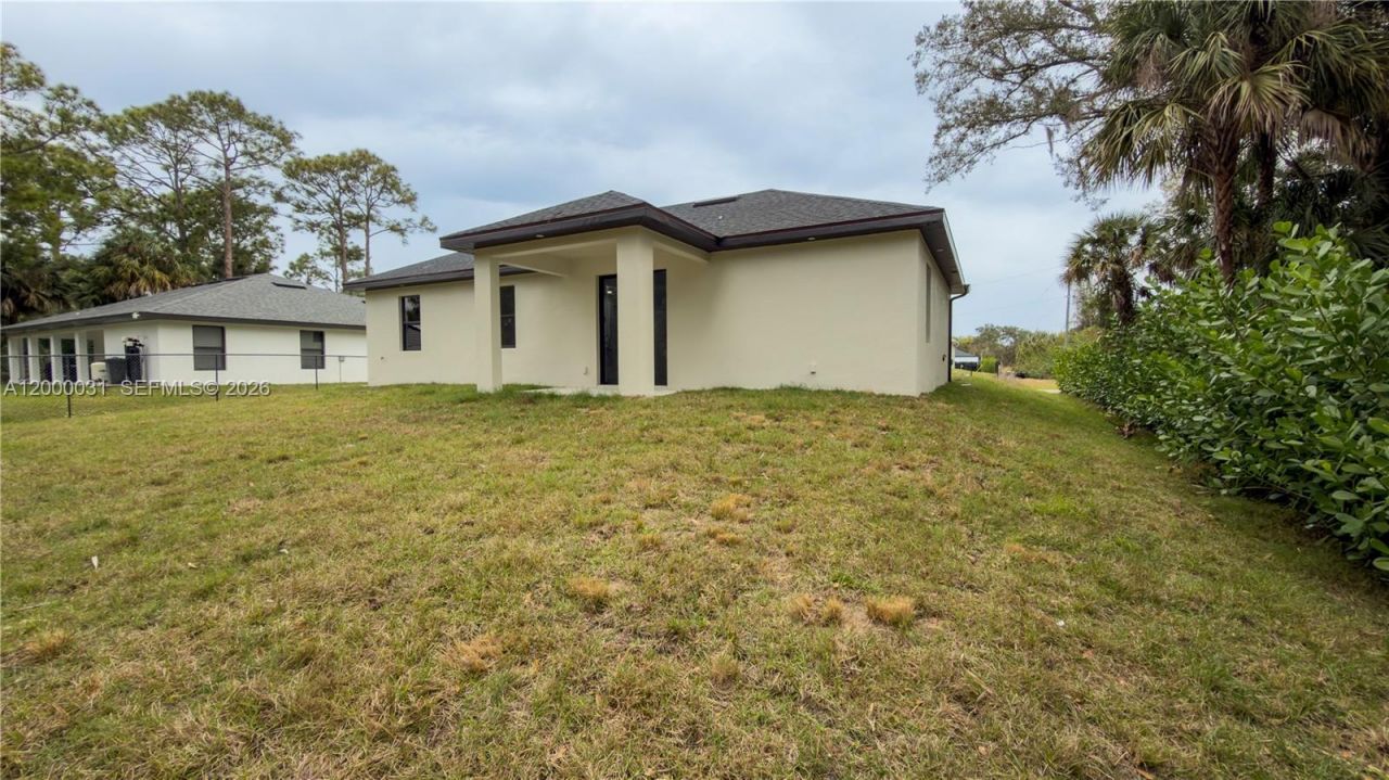 3749 Kilarney St , Fort Myers, FL 33905 Photo
