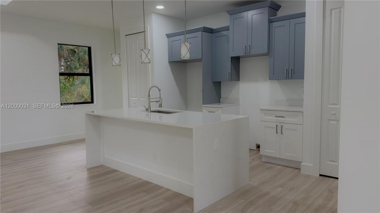 3749 Kilarney St , Fort Myers, FL 33905 Photo