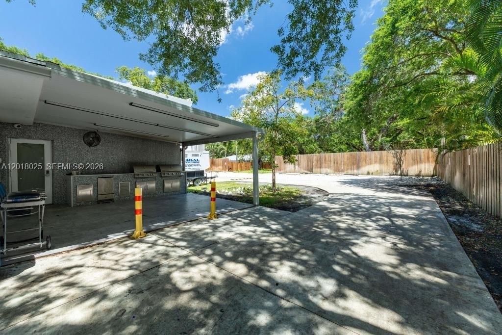 5940 SW 37th Ave , Dania Beach, FL 33312 Photo