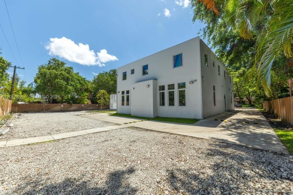 5940 SW 37th Ave , Dania Beach, FL 33312 Photo