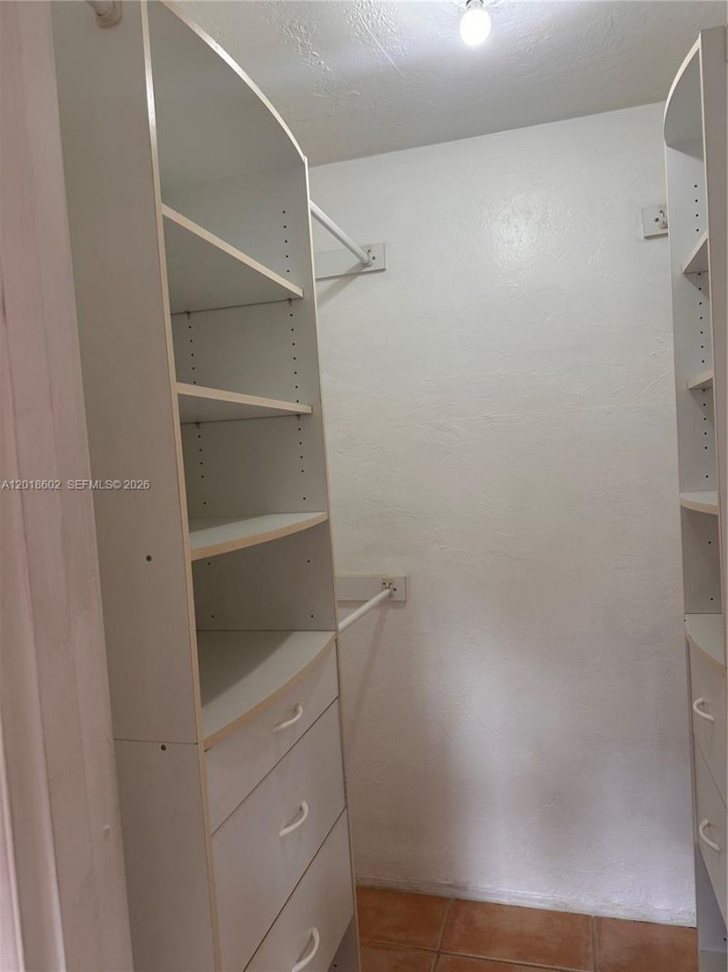 6713 N Kendall Dr , Unit 611, Pinecrest, FL 33156 Photo