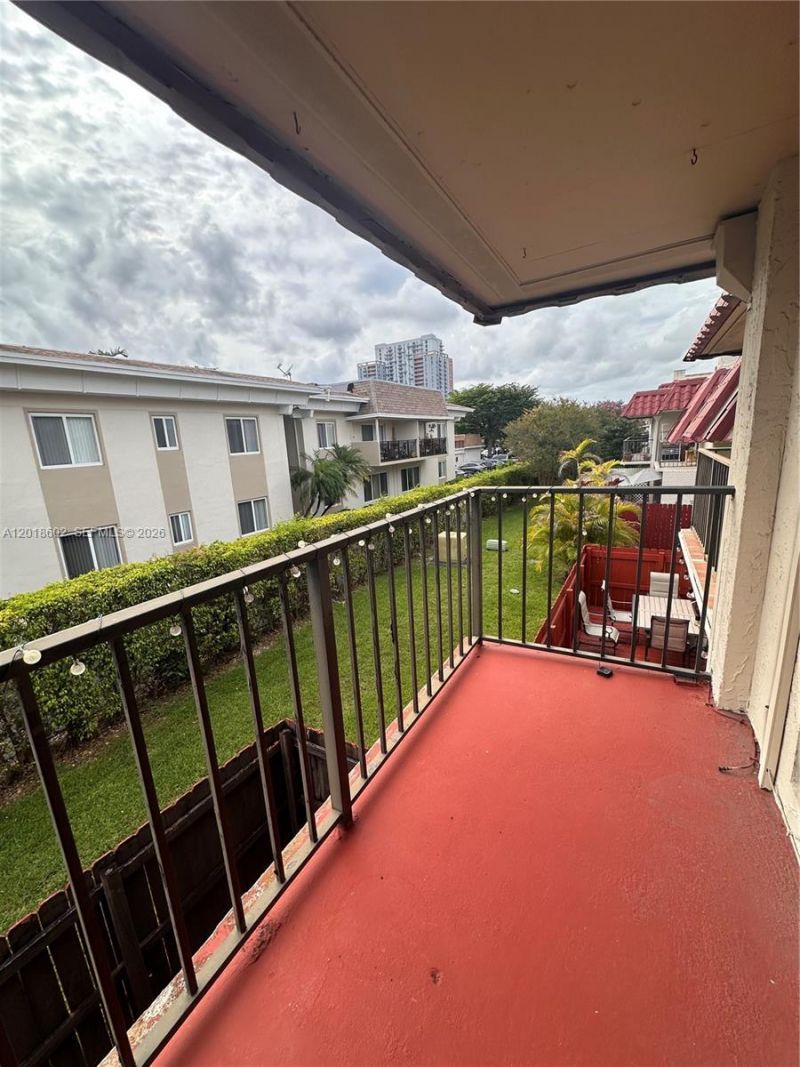 6713 N Kendall Dr , Unit 611, Pinecrest, FL 33156 Photo