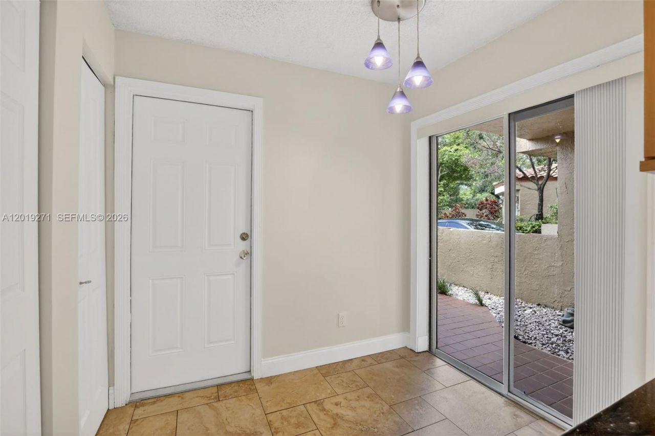 7957 NW 7th Ct , Plantation, FL 33324 Photo