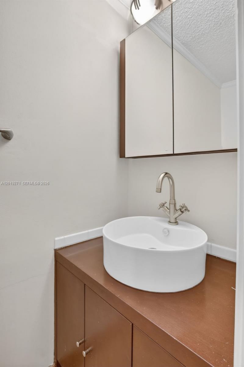 7957 NW 7th Ct , Plantation, FL 33324 Photo