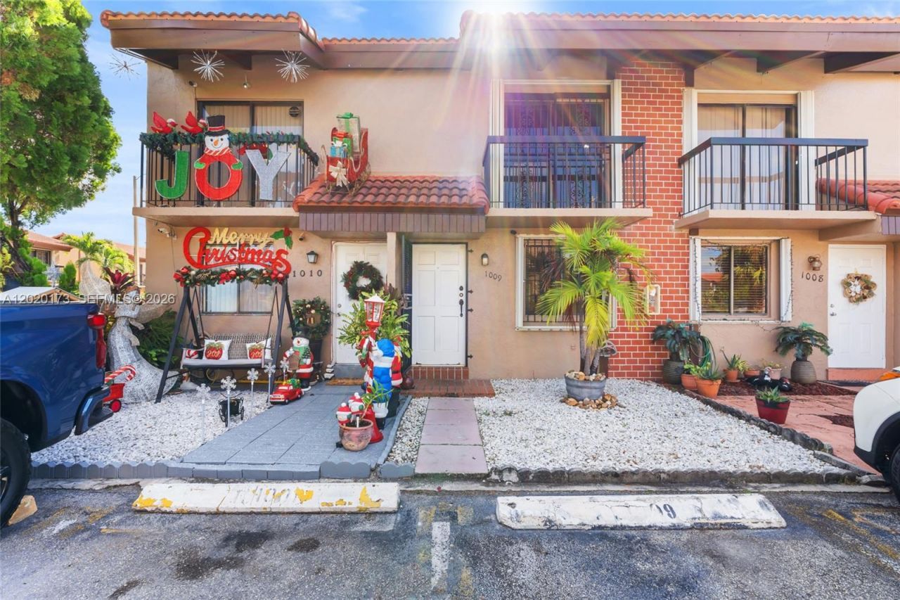 1911 SW 107th Ave , Unit 1009, Miami, FL 33165 Photo