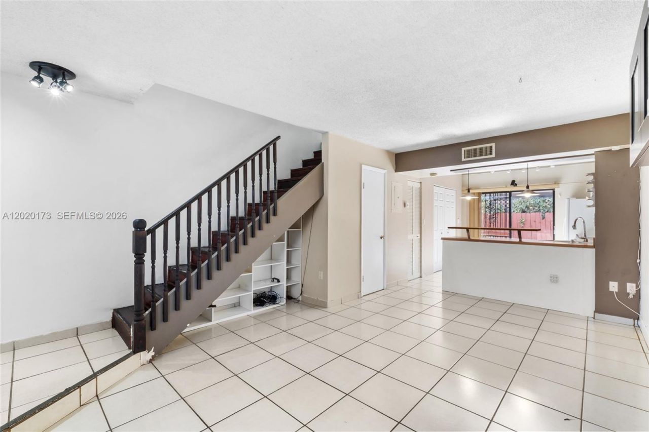 1911 SW 107th Ave , Unit 1009, Miami, FL 33165 Photo