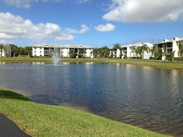 1106 Green Pine Blvd , Unit E3, West Palm Beach, FL 33409