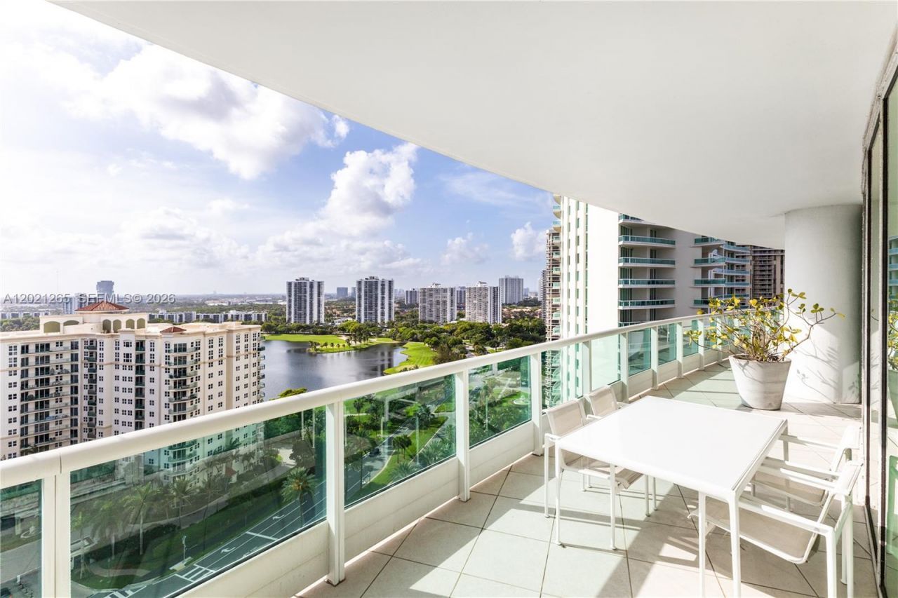 19955 NE 38th Ct , Unit 2106, Aventura, FL 33180 Photo