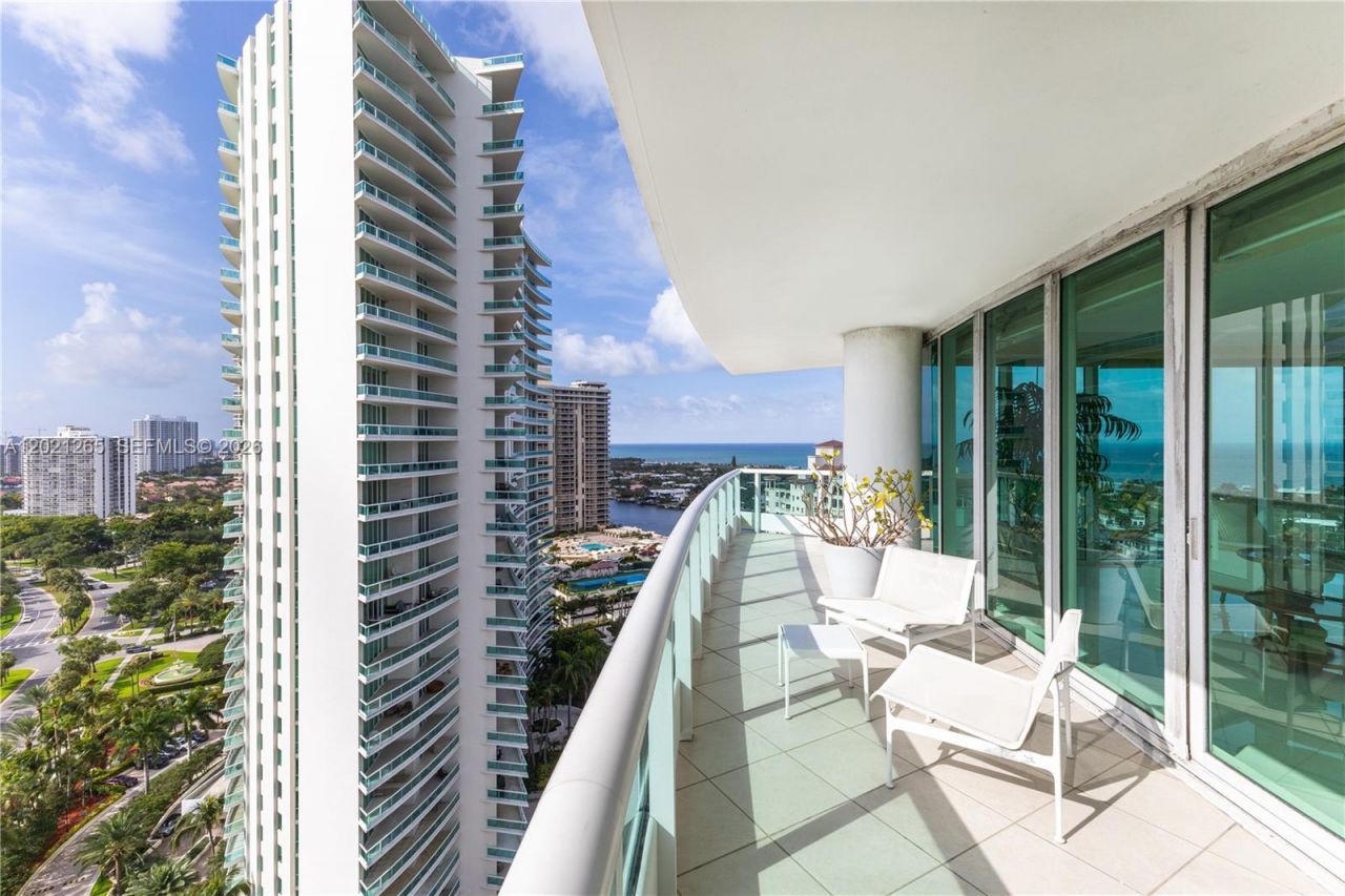 19955 NE 38th Ct , Unit 2106, Aventura, FL 33180 Photo