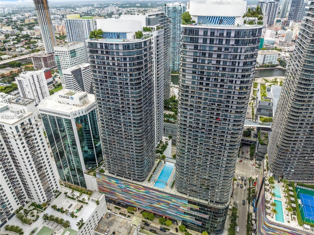 55 SW 9th St , Unit 4001, Miami, FL 33130 Photo