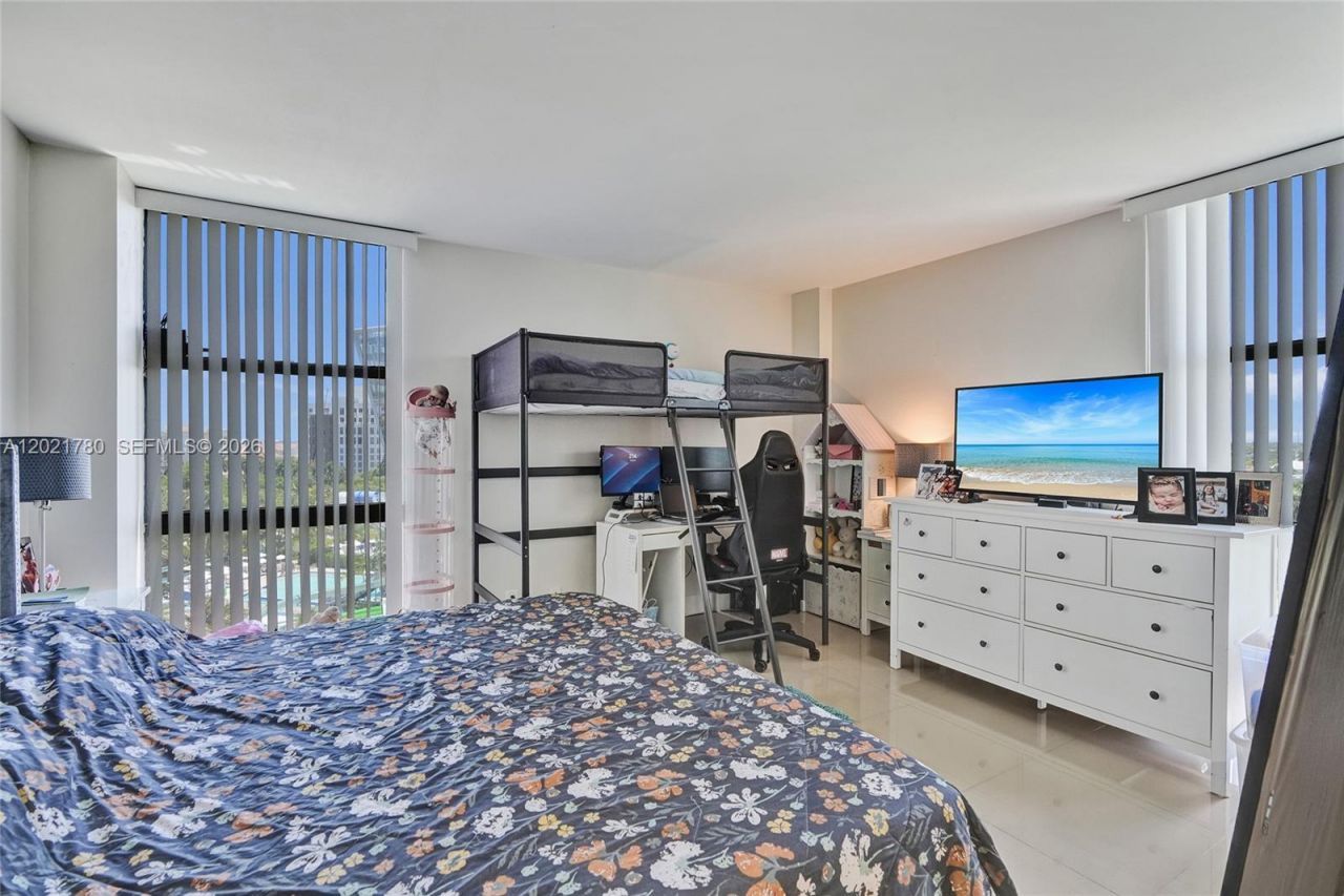 20335 W Country Club Dr , Unit 809, Aventura, FL 33180 Photo