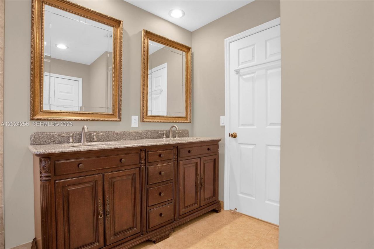 13964 N Cypress Cove Cir , Davie, FL 33325 Photo