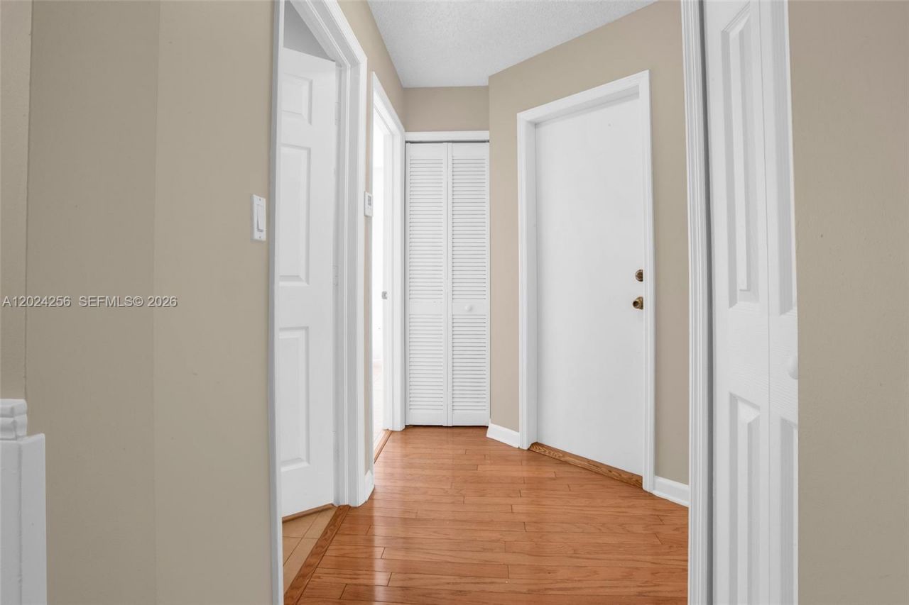 13964 N Cypress Cove Cir , Davie, FL 33325 Photo