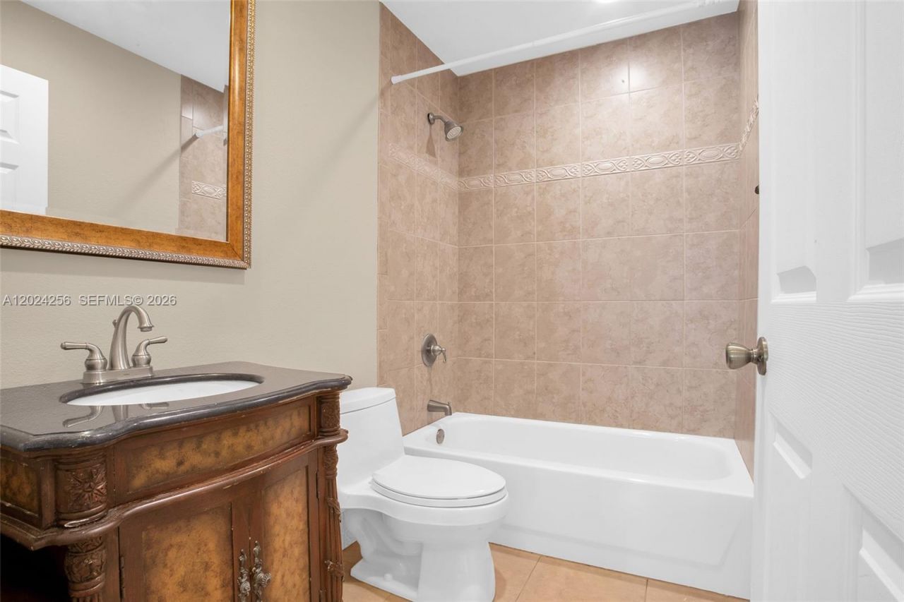 13964 N Cypress Cove Cir , Davie, FL 33325 Photo