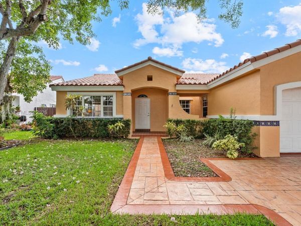 4260 SW 150th Ave , Miami, FL 33185