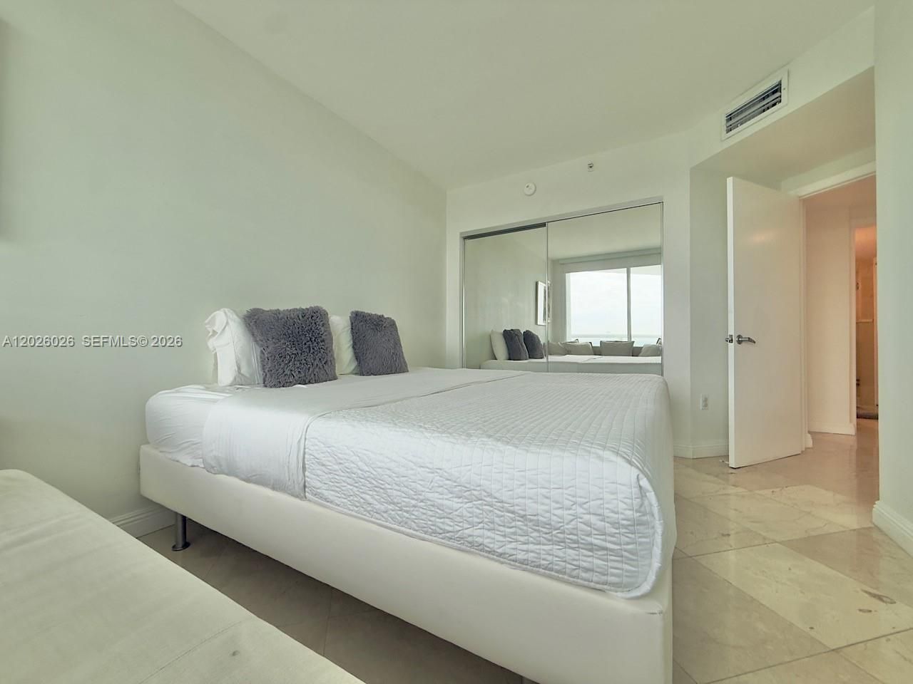 16400 Collins Ave , Unit 1545, Sunny Isles Beach, FL 33160 Photo