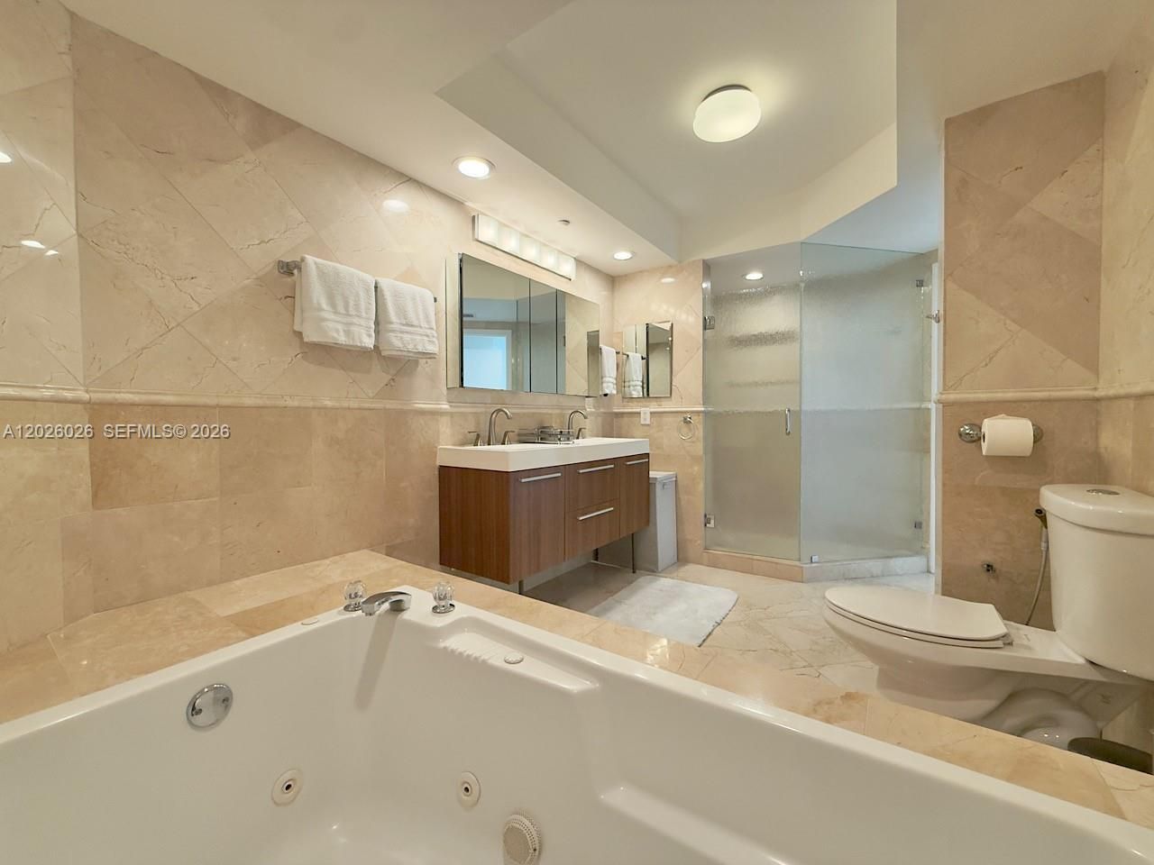 16400 Collins Ave , Unit 1545, Sunny Isles Beach, FL 33160 Photo