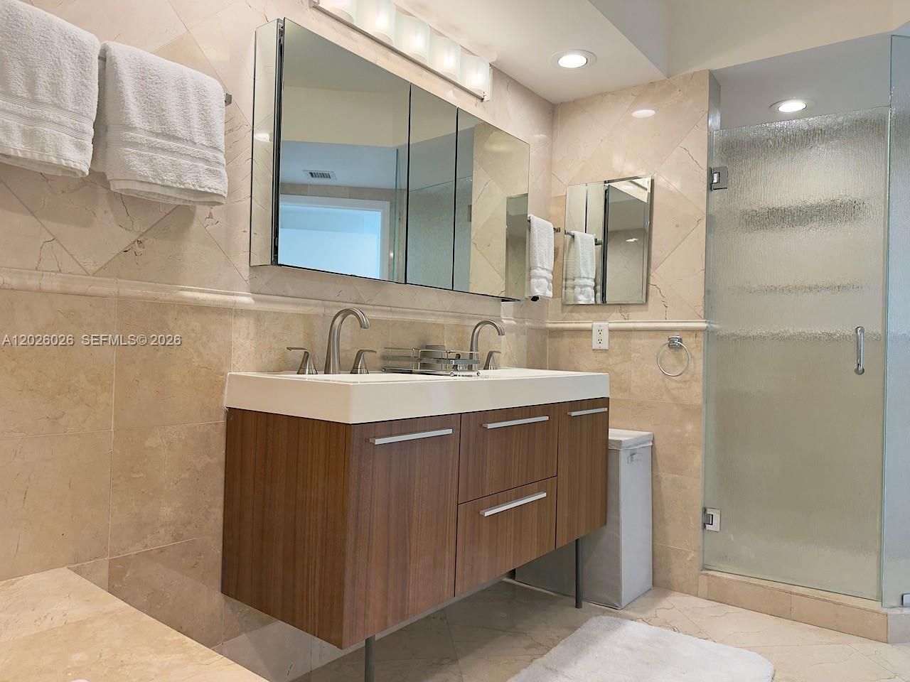 16400 Collins Ave , Unit 1545, Sunny Isles Beach, FL 33160 Photo