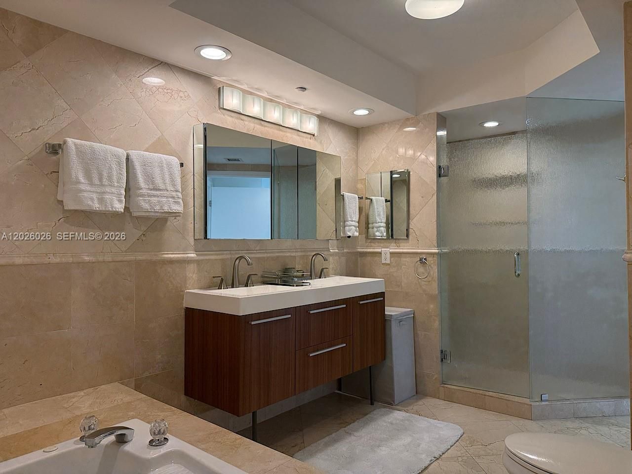 16400 Collins Ave , Unit 1545, Sunny Isles Beach, FL 33160 Photo