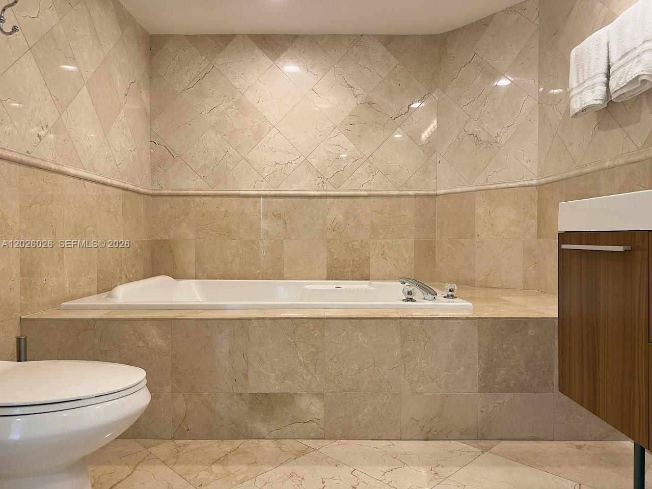 16400 Collins Ave , Unit 1545, Sunny Isles Beach, FL 33160 Photo