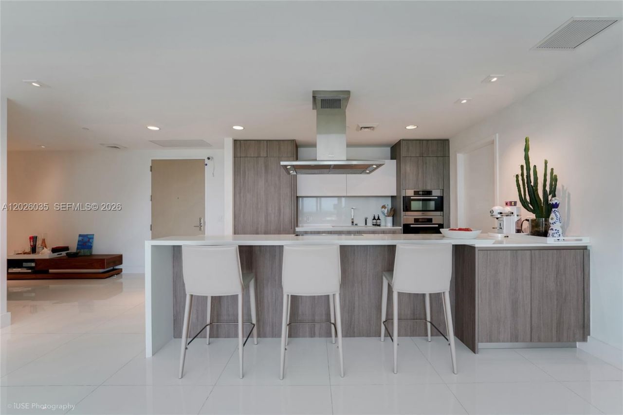 350 Ocean Dr , Unit 405N, Key Biscayne, FL 33149 Photo