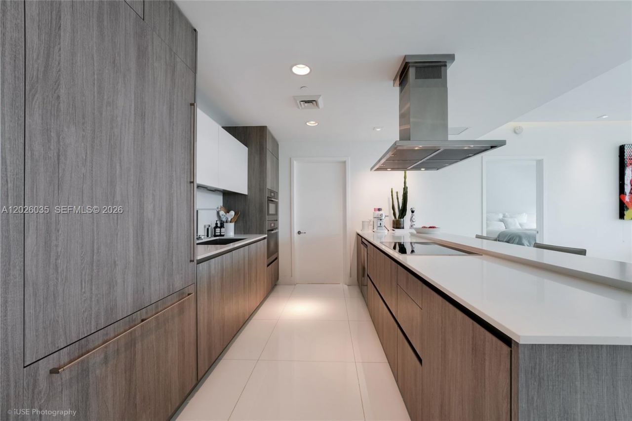 350 Ocean Dr , Unit 405N, Key Biscayne, FL 33149 Photo