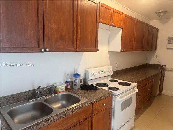 1180 NE 160th Ter , Unit 3, North Miami Beach, FL 33162