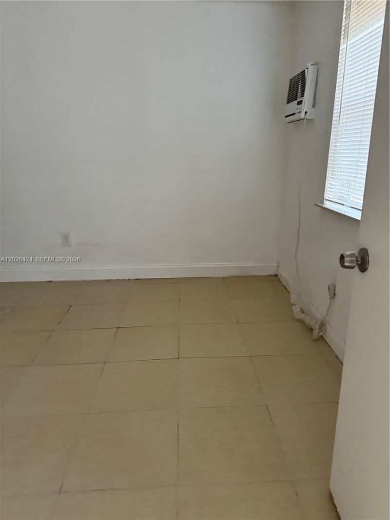 1180 NE 160th Ter , Unit 3, North Miami Beach, FL 33162 Photo