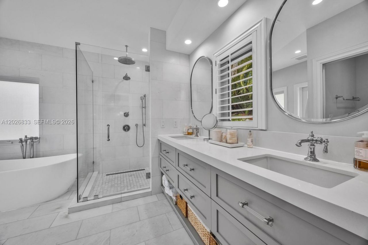 1809 Granada Blvd, Coral Gables, FL 33134 Photo
