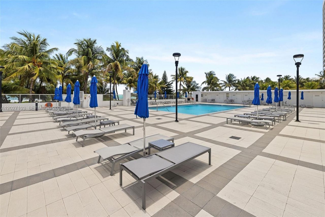 5001 Collins Ave , Unit 1E, Miami Beach, FL 33140 Photo
