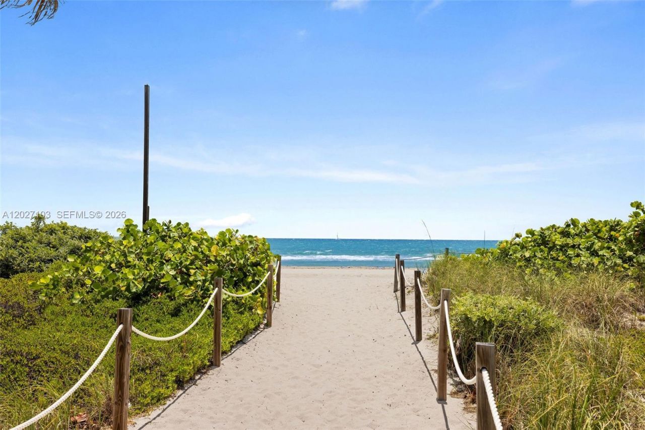 5001 Collins Ave , Unit 1E, Miami Beach, FL 33140 Photo